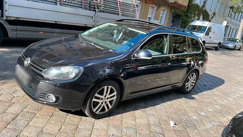 Gebraucht VW Golf V 122 PS (89 kW) 2009 Schwarz Kombi