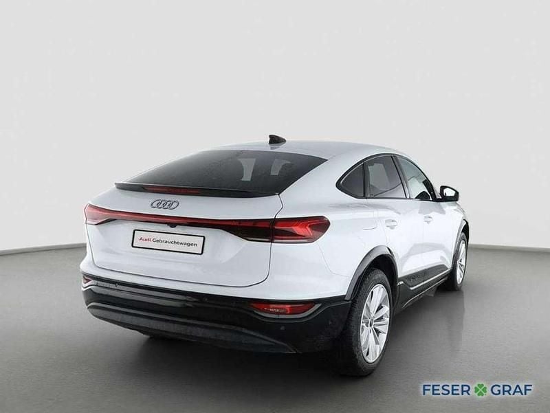 Gebraucht Audi Q6 Sportback e-tron Ambiente 185 kW (252 PS) 2025 Gletscherweiß metallic SUV