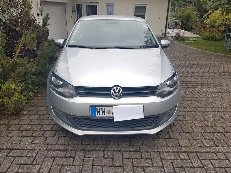 Usado VW Polo Team 105 HP (77 kW) 2010 Prateado Citadino