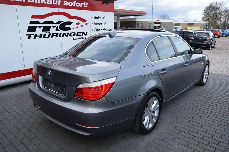Gebraucht BMW 530 Sport Line 272 PS (200 kW) 2008 Grau Limousine