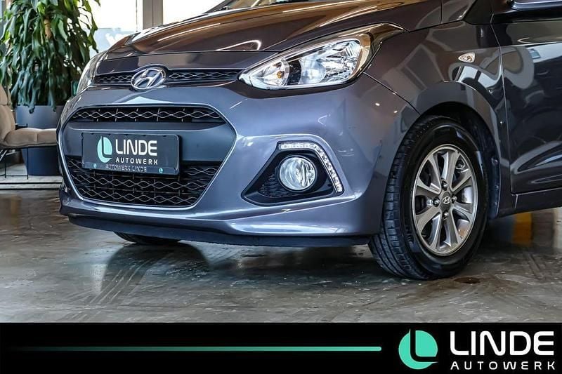 Gebraucht Hyundai i10 YES! 95 PS (69 kW) 2016 Grau Kleinwagen