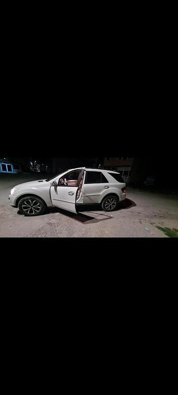 Gebraucht Mercedes ML320 224 PS (164 kW) 2009 Weiß SUV