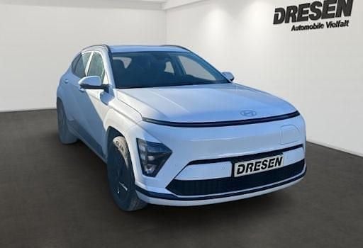 Neu Hyundai Kona Select 150 kW (204 PS) 2026 Weiss SUV