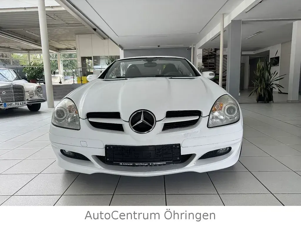 Gebraucht Mercedes SLK200 163 PS (119 kW) 2007 Weiß Cabrio