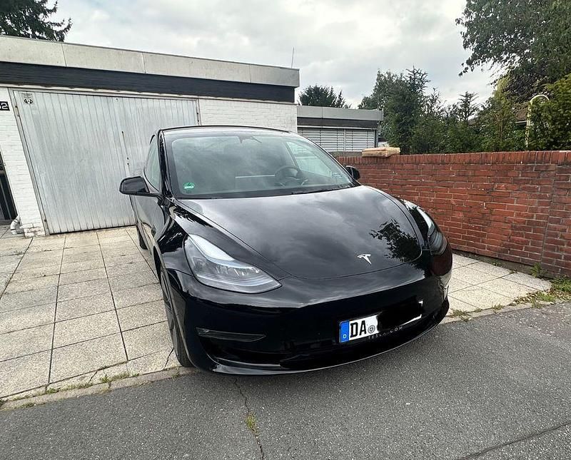 Schwarz Gebraucht 2023 Tesla Model 3 Limousine | 33.000 € (Fairer Preis) - Bild 1/4