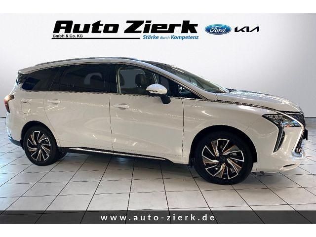 Gebraucht DFSK Forthing 4 177 PS (130 kW) 2024 Weiß Van / Kleinbus