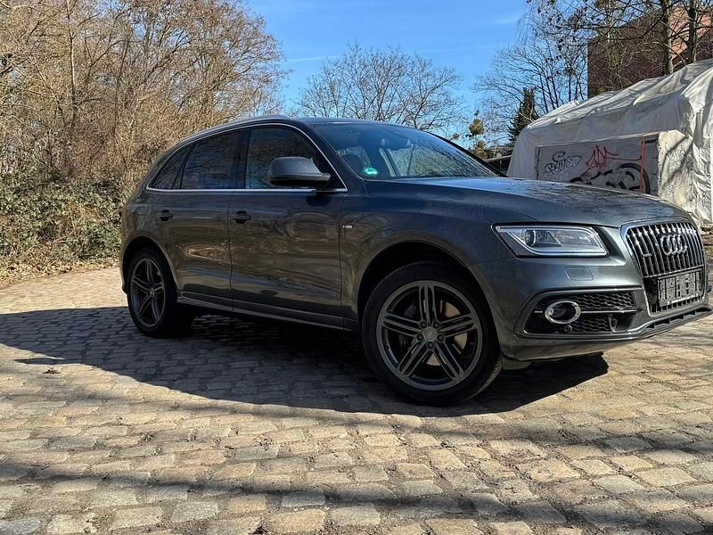Gebraucht Audi Q5 S-Line 245 PS (180 kW) 2013 Grau SUV