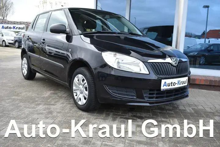 Corridarot Gebraucht 2014 Skoda Fabia Cool Edition Kleinwagen | 6.889 € (Etwas zu teuer) - Bild 1/2