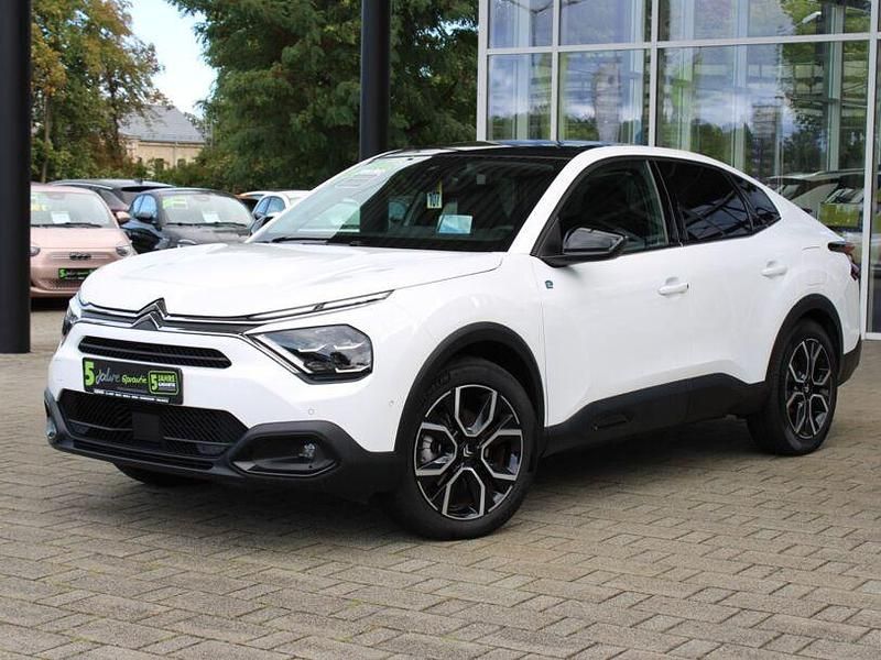 Gebraucht Citroën e-C4 Shine 100 kW (136 PS) 2023 Weiß banquise Limousine