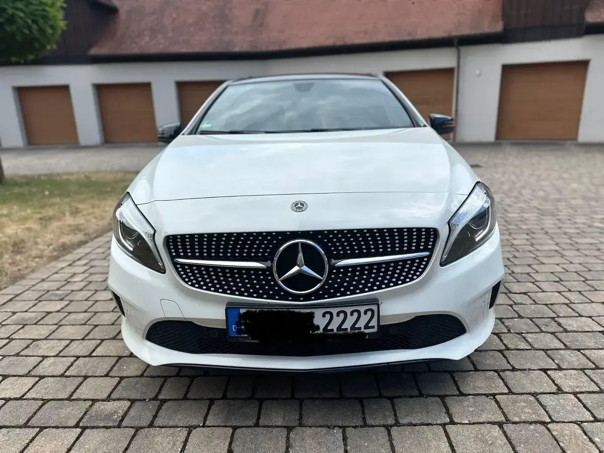 Gebraucht Mercedes A220 177 PS (130 kW) 2018 Weiß Limousine