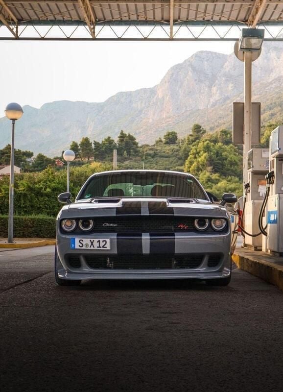 Grau Gebraucht 2018 Dodge Challenger Coupé | 28.900 € (Superpreis) - Bild 1/4