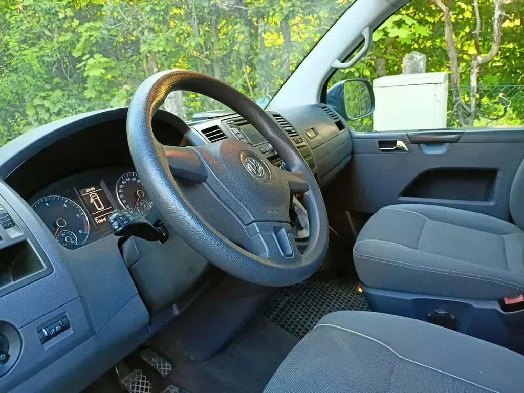 Gebraucht VW Multivan 140 PS (102 kW) 2010 Braun Van / Kleinbus