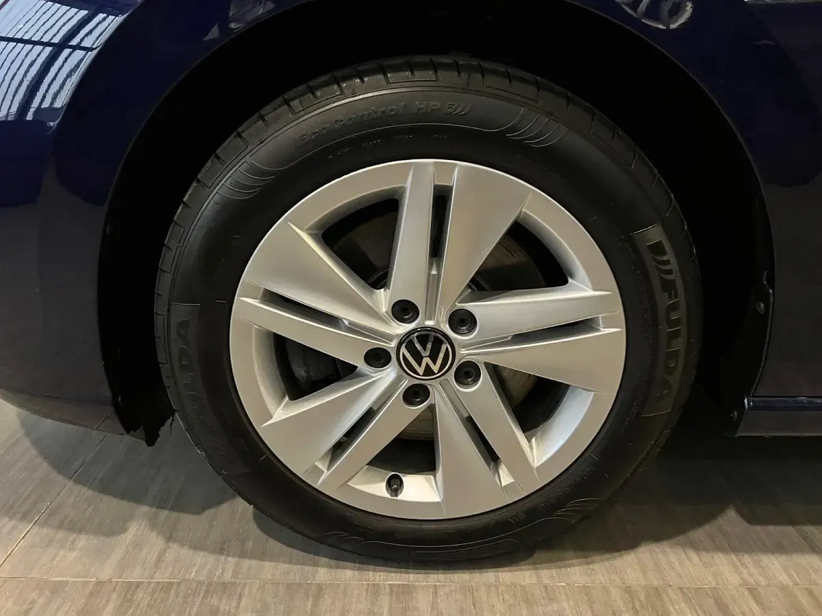 Gebraucht VW Golf VIII 150 PS (110 kW) 2021 Blau Kombi
