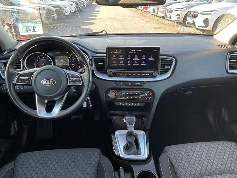 Gebraucht Kia Ceed Vision 140 PS (102 kW) 2020 Schwarz Kleinwagen