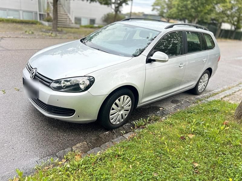 Andere farben Gebraucht 2013 VW Golf VII Kombi | 3.950 € (Superpreis) - Bild 1/4