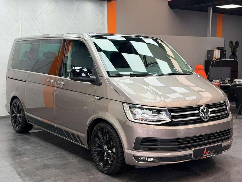 Gebraucht VW Transporter 204 PS (150 kW) 2018 Mojave beige metallic Van
