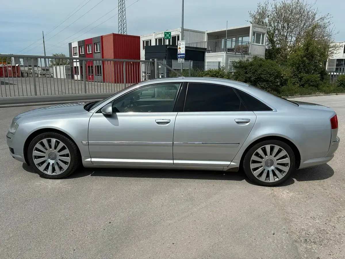 Brugt Audi A8 2003 Sølv Sedan