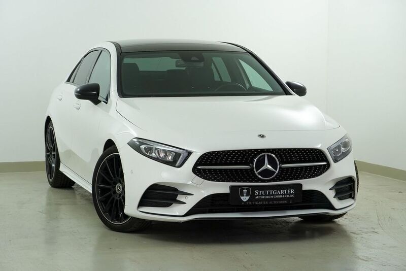 Polarweiss unilack (polarweiss Gebraucht 2022 Mercedes A250 AMG line Limousine | 27.900 € (Guter Preis) - Bild 1/4