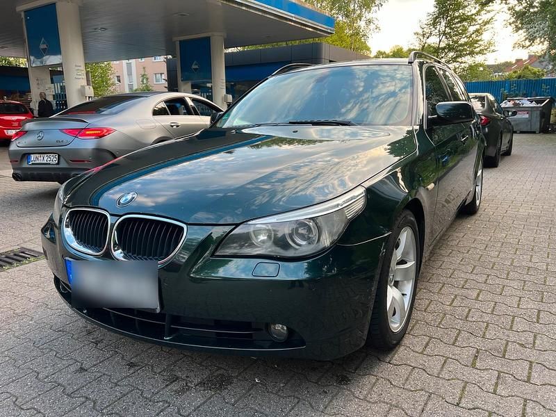 Grün Gebraucht 2004 BMW 525 Kombi | 2.499 € (Guter Preis) - Bild 1/4