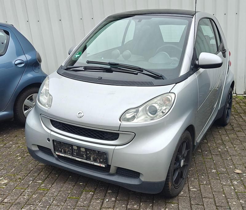 Grau Gebraucht 2009 Smart ForTwo Coupé Coupé | 2.999 € (Guter Preis) - Bild 1/4