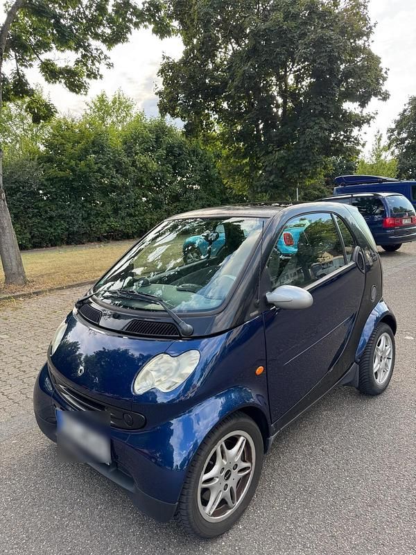Blau Gebraucht 2003 Smart ForTwo Coupé Kleinwagen | 2.490 € (Fairer Preis) - Bild 1/4