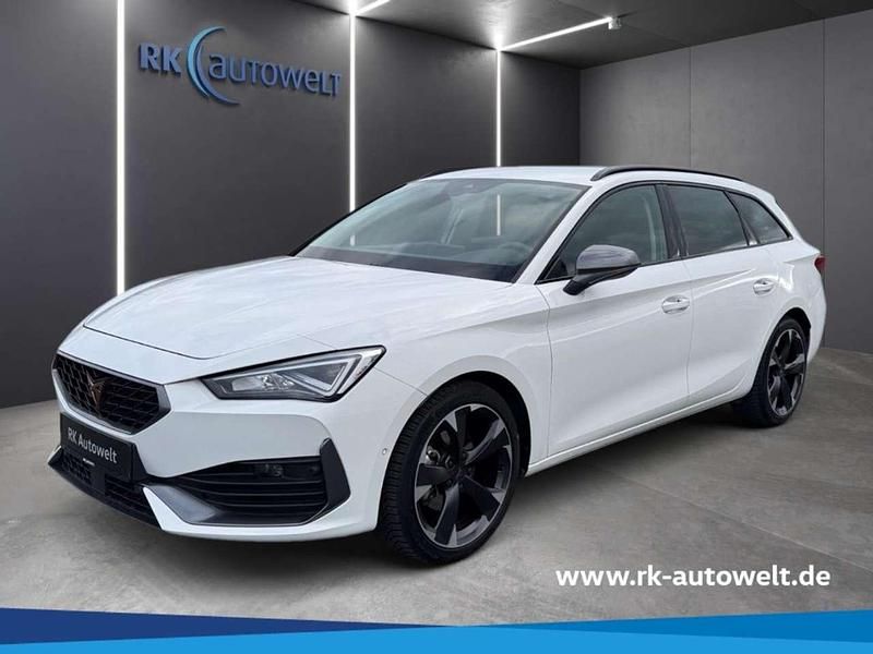 Weiss Gebraucht 2023 Cupra Leon Kombi | 26.390 € (Guter Preis) - Bild 1/4