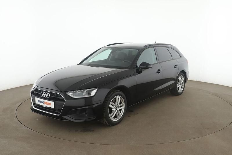 Gebraucht Audi A4 Business 163 PS (119 kW) 2022 Schwarz Kombi