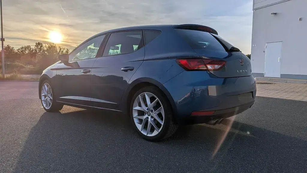 Gebraucht Seat Leon FR 140 PS (102 kW) 2014 Blau Limousine