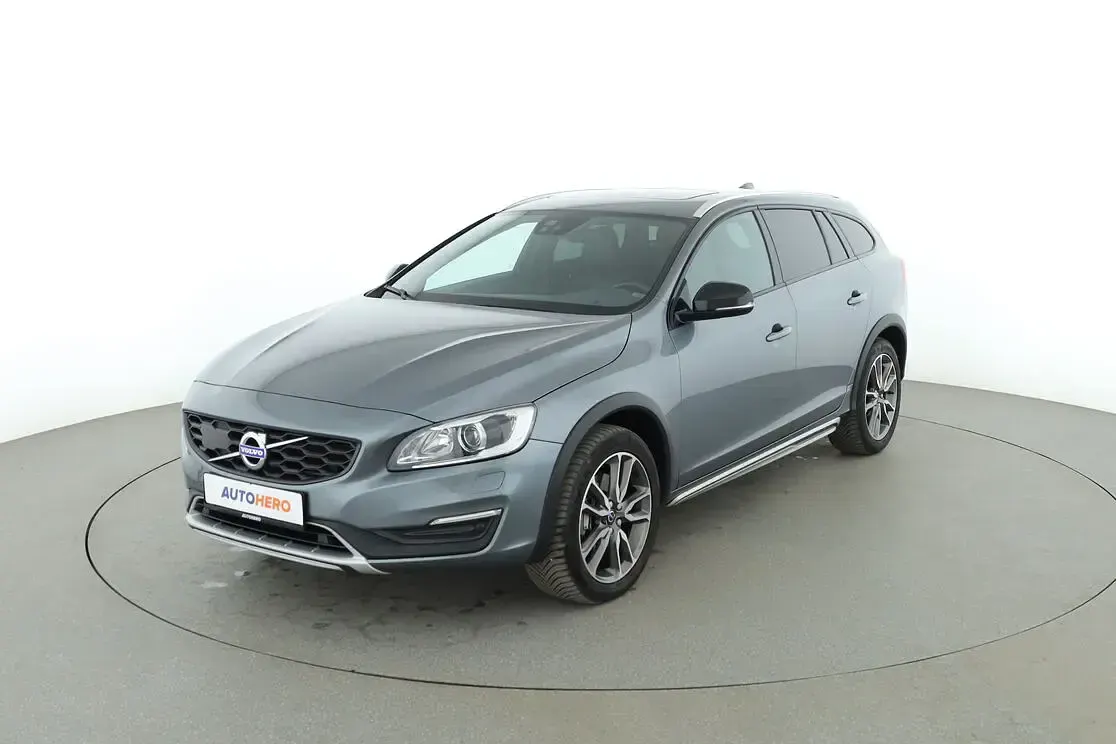 Gebraucht Volvo V60 CC Pro 245 PS (180 kW) 2017 Kombi