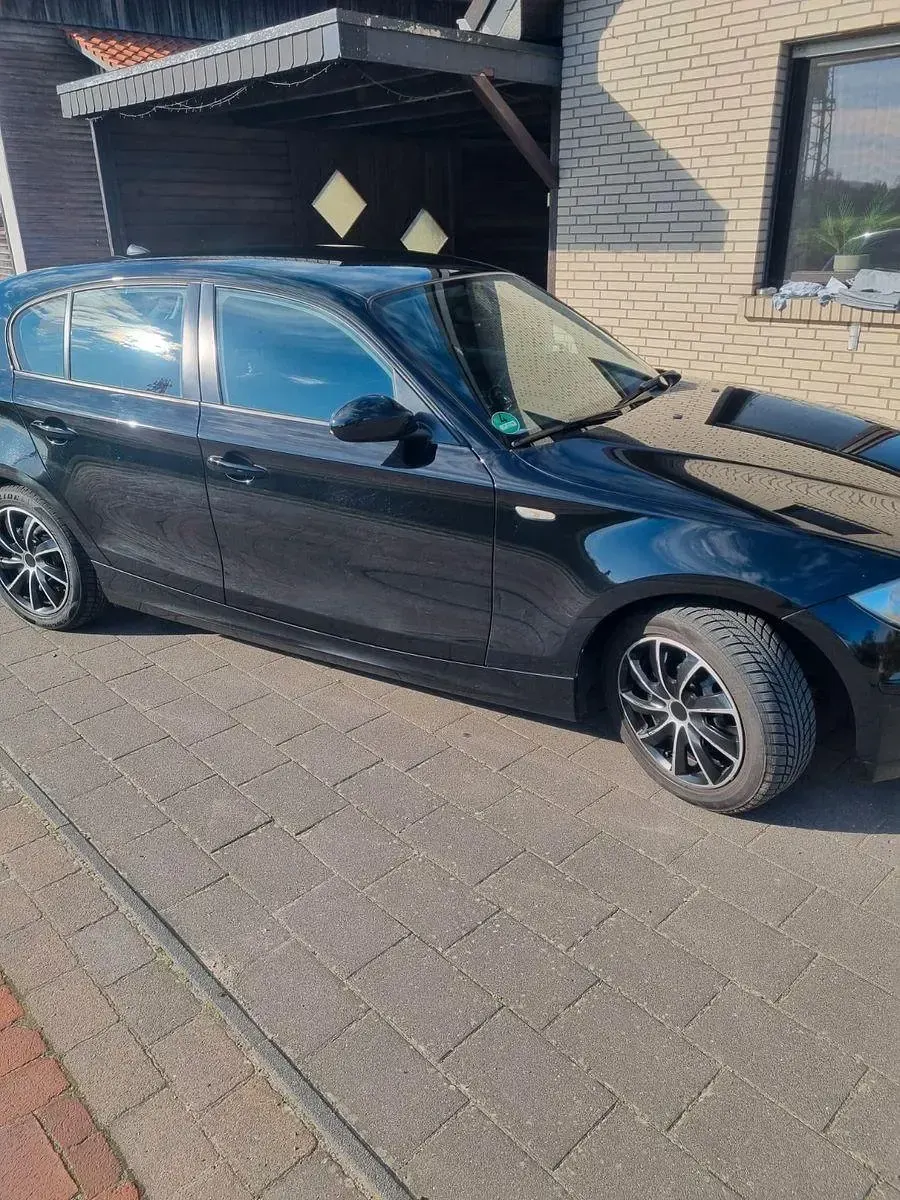Gebraucht BMW 116 122 PS (89 kW) 2007 Schwarz Kleinwagen