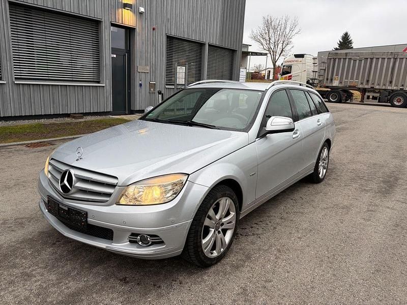 Gebraucht Mercedes C220 170 PS (125 kW) 2009 Silber Limousine