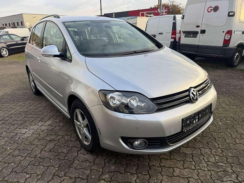 Reflexsilber metallic Gebraucht 2014 VW Golf Plus Cross Van / Kleinbus | 11.990 € (Etwas zu teuer) - Bild 1/4