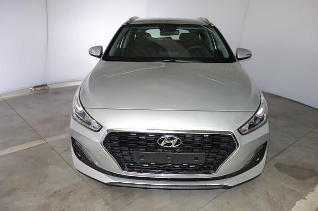 Gebraucht Hyundai i30 Trend 140 PS (102 kW) 2019 Silber Kombi