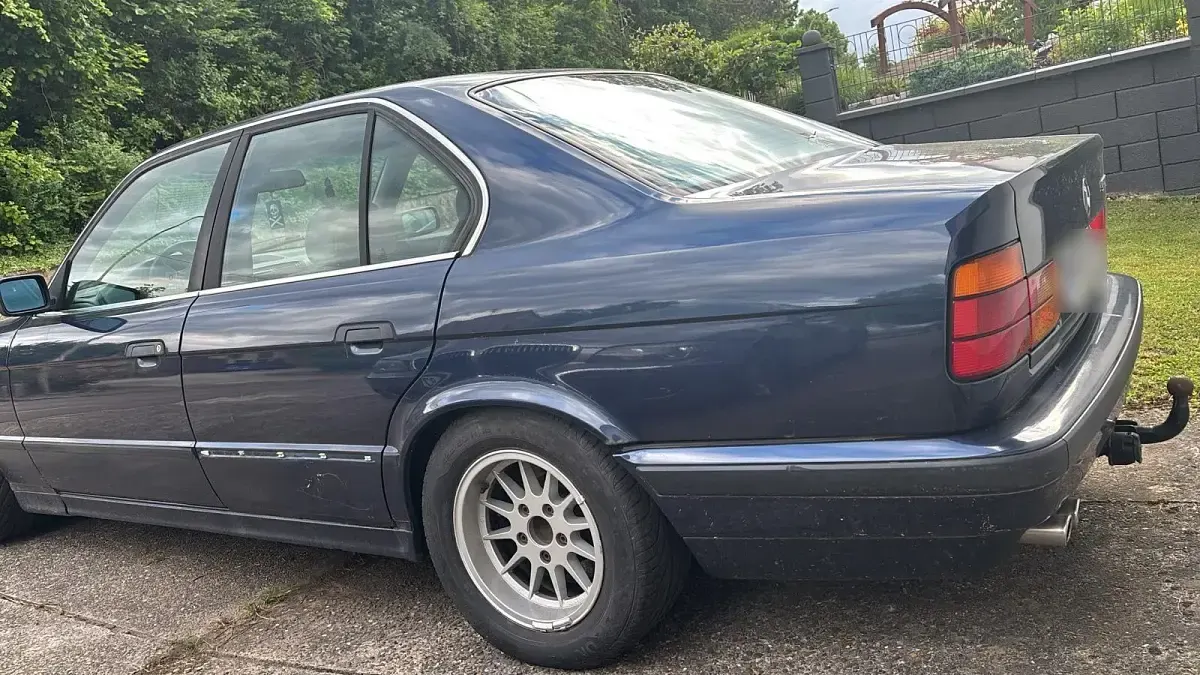 Gebraucht BMW 520 150 PS (110 kW) 1993 Blau Limousine