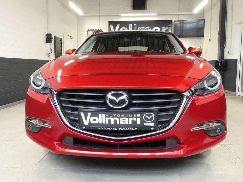 Gebraucht Mazda 3 Signature 120 PS (88 kW) 2018 Rot Limousine