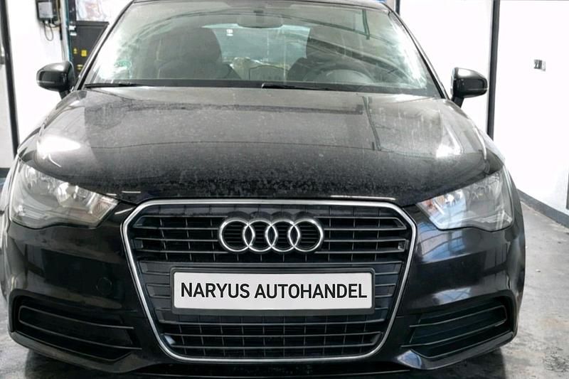 Gebraucht Audi A1 Attraction 85 PS (62 kW) 2012 Schwarz Kleinwagen