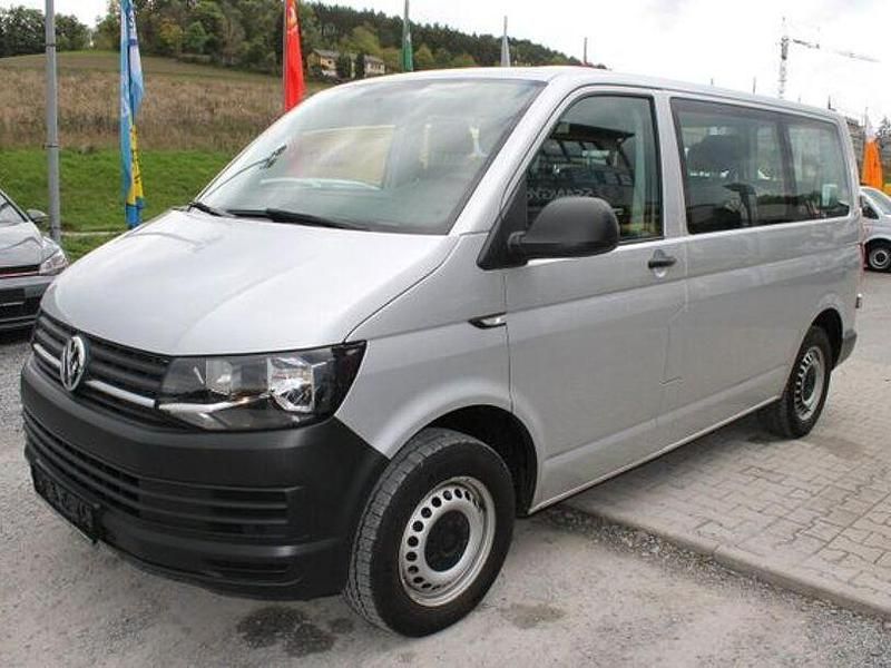 Gebraucht VW Transporter 102 PS (75 kW) 2019 Silber Van