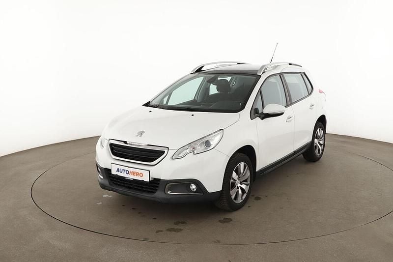 Gebraucht Peugeot 2008 Active 120 PS (88 kW) 2015 SUV