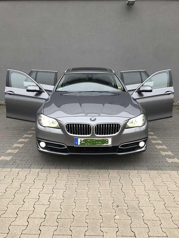 Gebraucht BMW 525 218 PS (160 kW) 2014 Grau Kombi