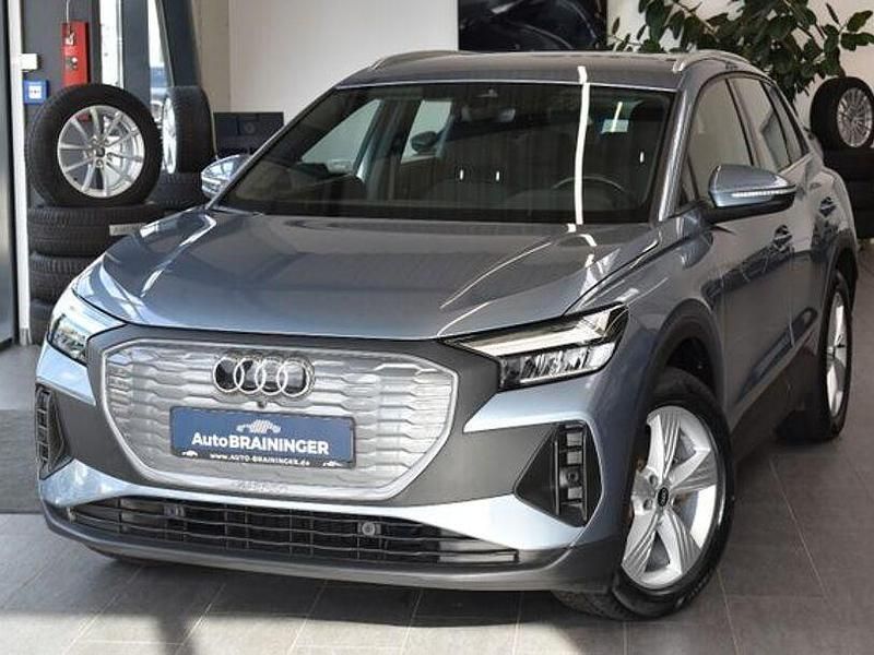 Blau Gebraucht 2022 Audi Q4 e-tron Advanced SUV | 24.950 € (Guter Preis) - Bild 1/4