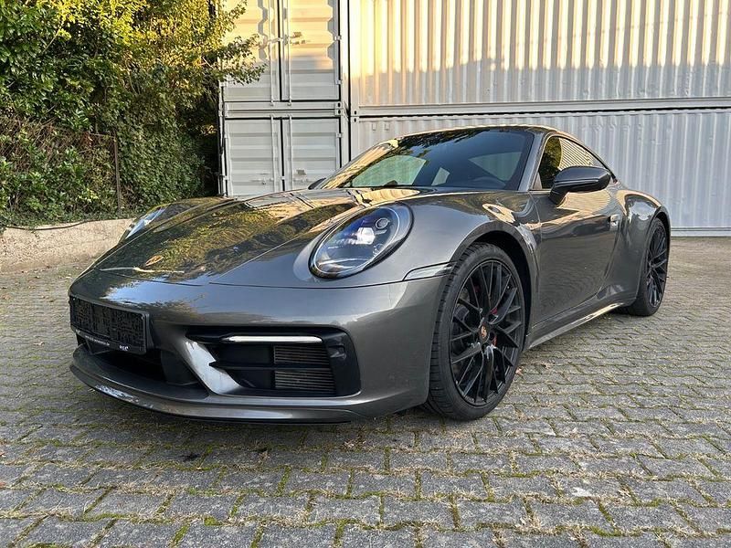 Grau Gebraucht 2021 Porsche 911 Carrera S Chrono Coupé | 117.450 € (Superpreis) - Bild 1/4
