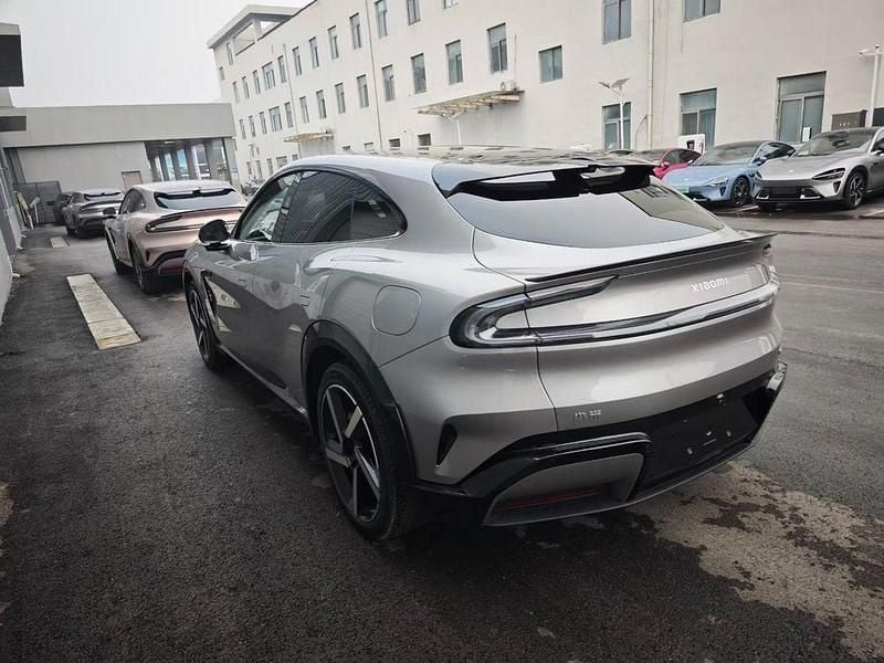 Gebraucht Xiaomi YU7 506 kW (689 PS) 2025 Grau SUV