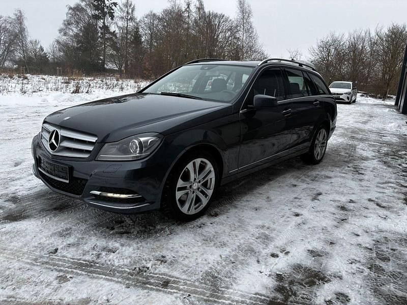 Gebraucht Mercedes C220 170 PS (125 kW) 2013 Grau Kombi