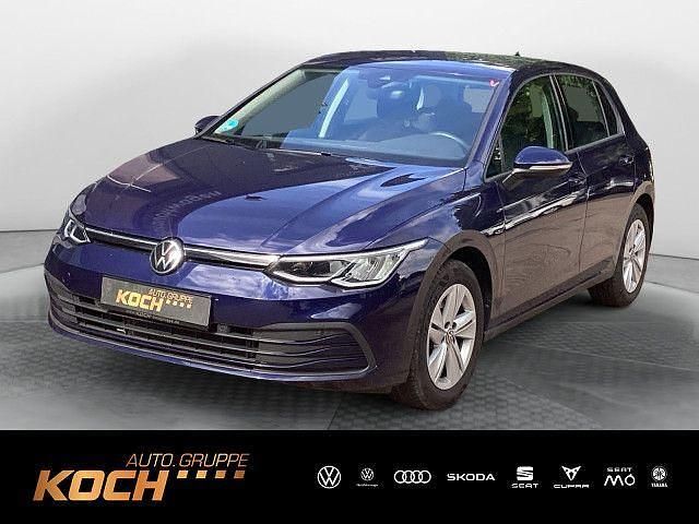 Blau Gebraucht 2021 VW Golf VIII Life Limousine | 18.930 € (Fairer Preis) - Bild 1/4