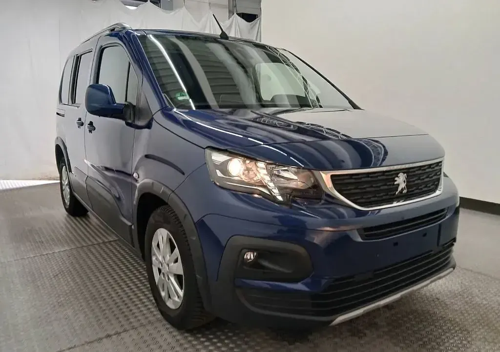 Gebraucht Peugeot Rifter Allure 131 PS (96 kW) 2021 Blau Van / Kleinbus