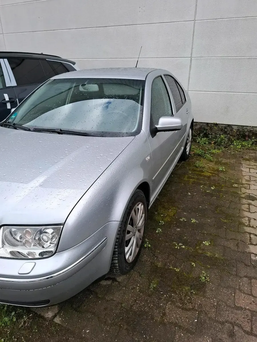 Occasion VW Bora Highline 150 ch (110 kW) 2003 Argent Berline