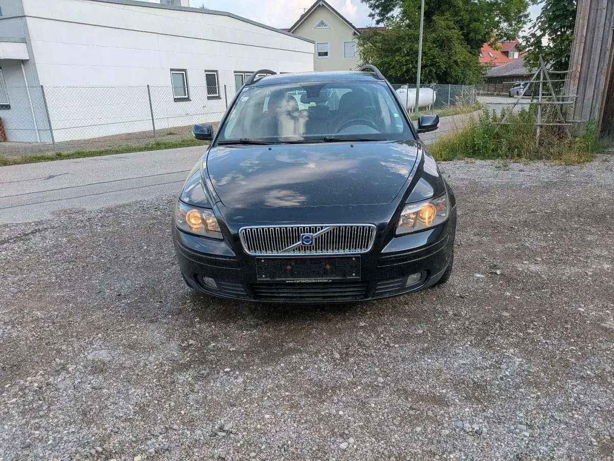 Gebraucht Volvo V50 136 PS (100 kW) 2004 Schwarz Kombi
