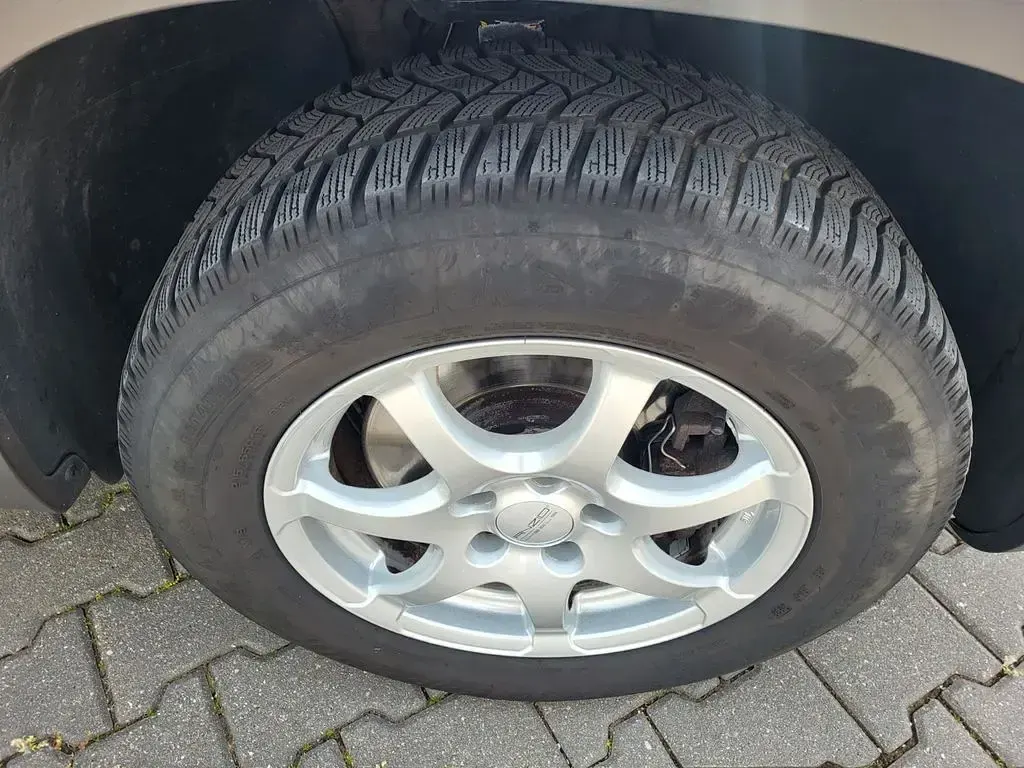 Second-hand VW Tiguan Trendline 160 CP (117 kW) 2012 Negru SUV