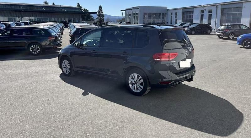 Uranograu Gebraucht 2020 VW Touran Comfortline Van / Kleinbus | 17.200 € (Superpreis) - Bild 1/1