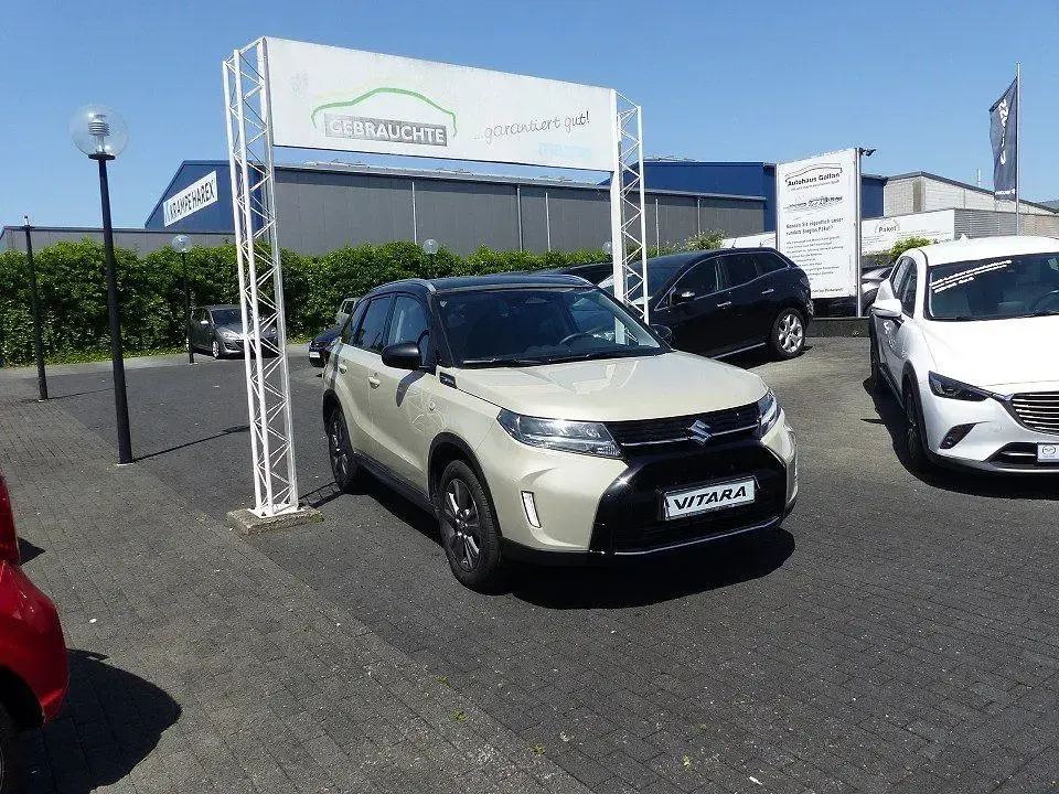 Gebraucht Suzuki Vitara Comfort 129 PS (94 kW) 2025 Beige SUV